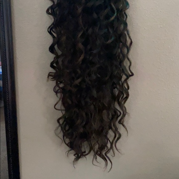 Long curly Brazilian hair drawstring ponytail - Picture 3 of 5